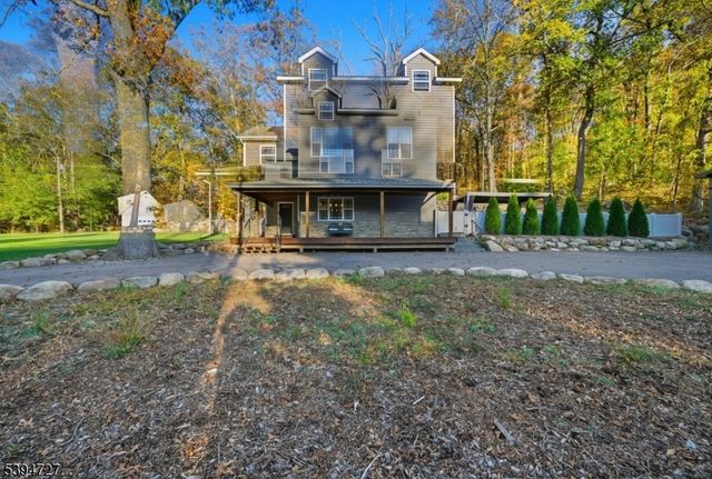 114 Townsend Rd, Wanaque Boro, NJ 07465