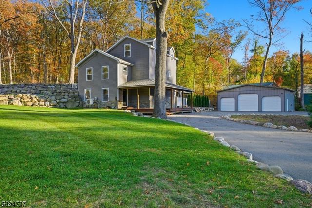 114 Townsend Rd, Wanaque Boro, NJ 07465