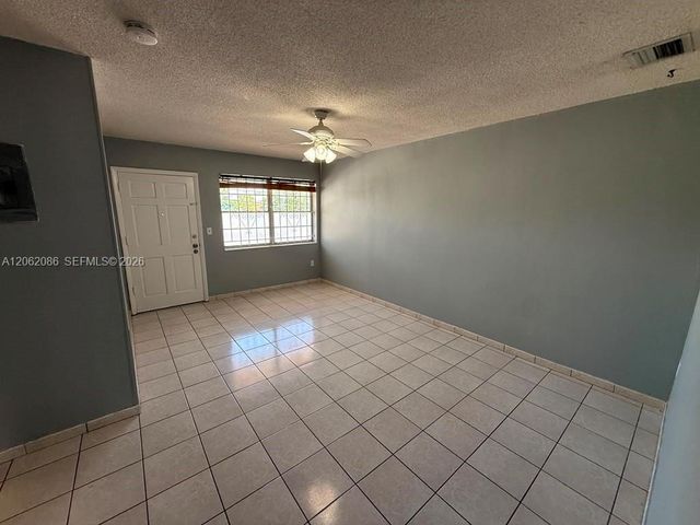 1154 W 35th St 213, Hialeah, FL 33012