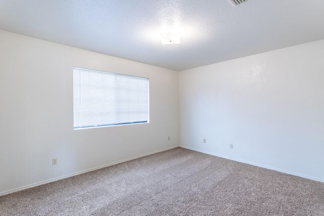 2517 Atrium Way, Redding, CA 96003