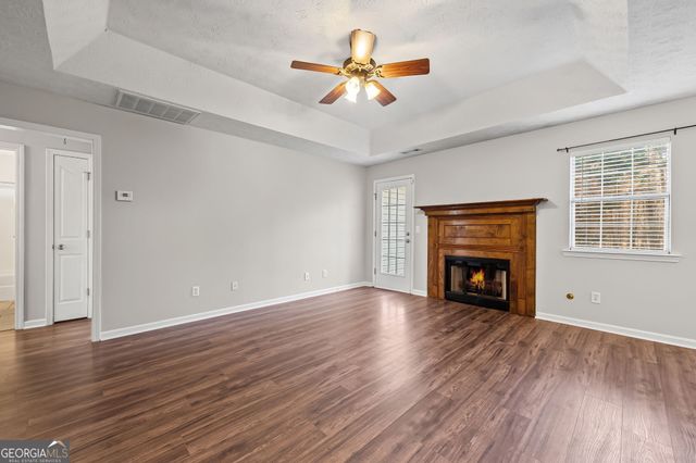 56 Pemberton Place, Sharpsburg, GA 30277