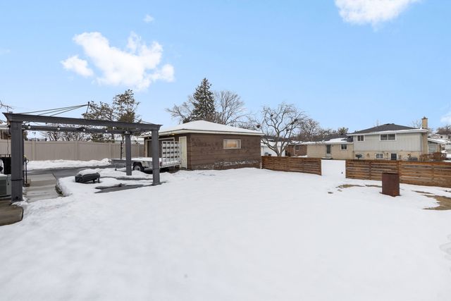 543 Victoria Lane, Wood Dale, IL 60191