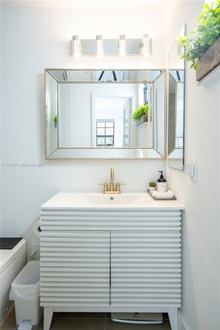 576 Westree Ln 576, Plantation, FL 33324