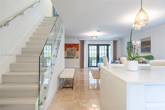 576 Westree Ln 576, Plantation, FL 33324