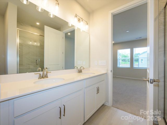 5640 Kingspan Drive, Charlotte, NC 28217