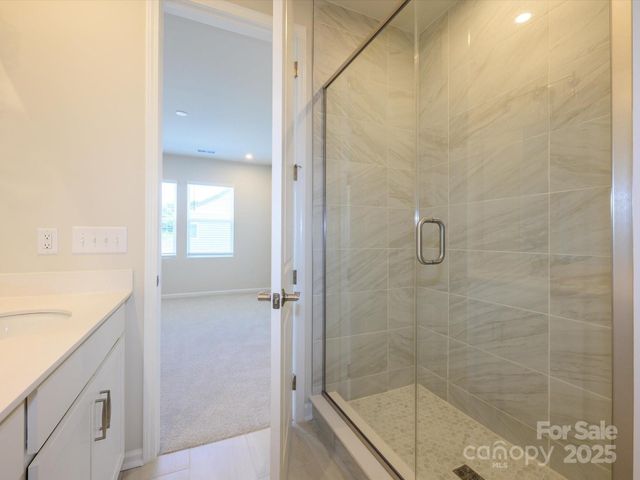 5640 Kingspan Drive, Charlotte, NC 28217