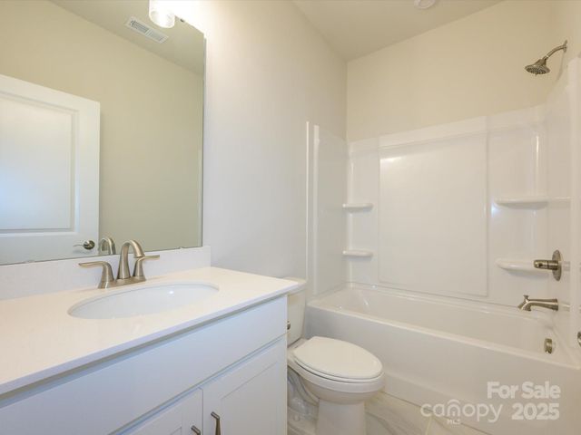 5640 Kingspan Drive, Charlotte, NC 28217