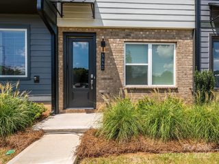 5640 Kingspan Drive, Charlotte, NC 28217