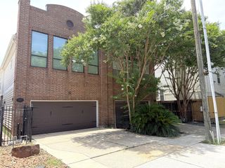 5237 Center Street, Houston, TX 77007