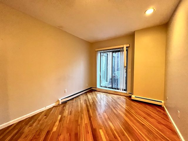 390 Riverway 18, Boston, MA 02215