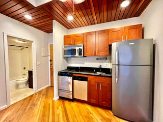 390 Riverway 18, Boston, MA 02215