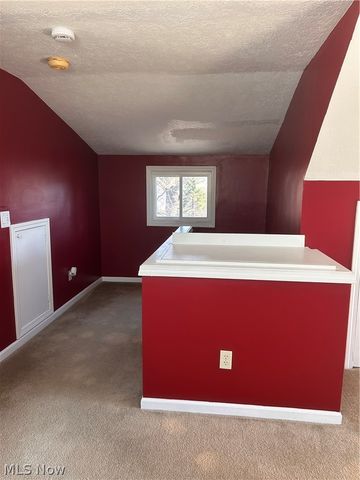 1001 Englewood Road, Cleveland Heights, OH 44121