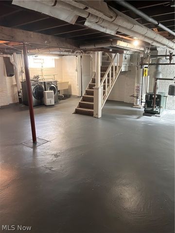 1001 Englewood Road, Cleveland Heights, OH 44121