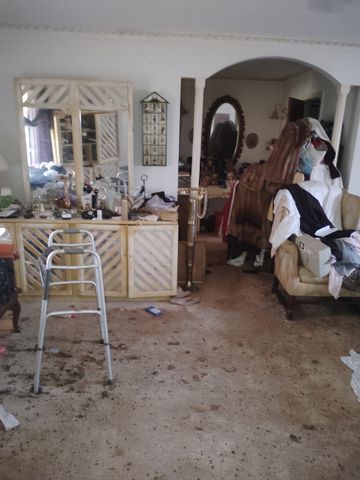 2301 Turner Way, Arlington, TX 76001