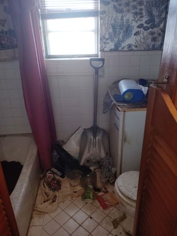 2301 Turner Way, Arlington, TX 76001