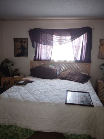 2301 Turner Way, Arlington, TX 76001