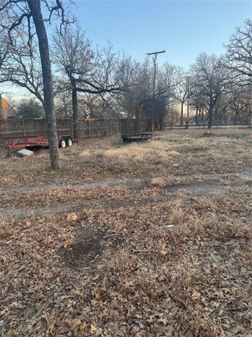 2301 Turner Way, Arlington, TX 76001