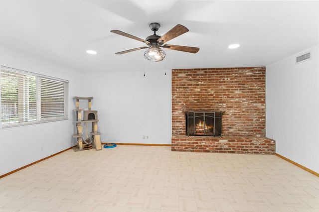 3517 Ronk Way, Sacramento, CA 95821