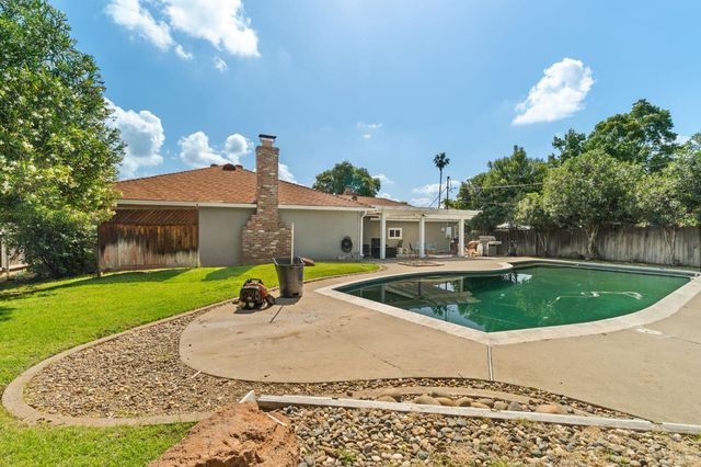 3517 Ronk Way, Sacramento, CA 95821