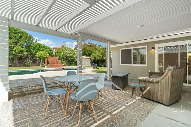 3517 Ronk Way, Sacramento, CA 95821