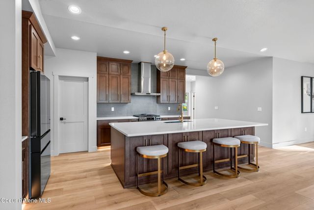 343 E Dakota AVE, Hayden, ID 83835