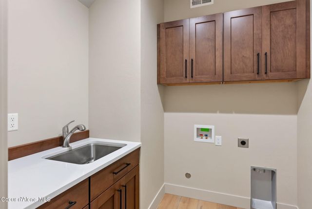 343 E Dakota AVE, Hayden, ID 83835