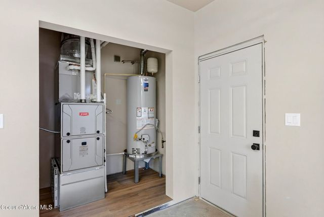 343 E Dakota AVE, Hayden, ID 83835