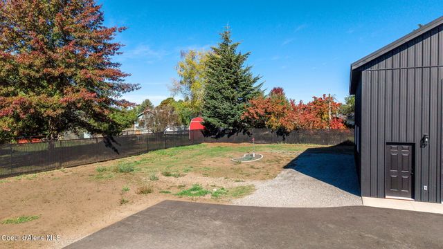343 E Dakota AVE, Hayden, ID 83835