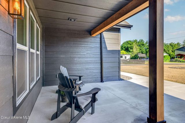343 E Dakota AVE, Hayden, ID 83835