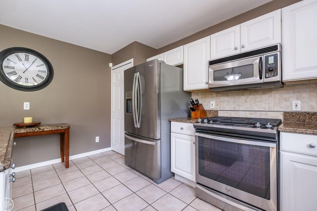 57667 Yorkshire Court, Washington Twp, MI 48094