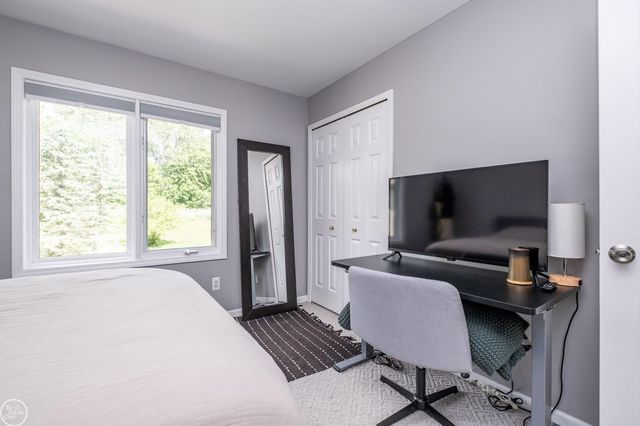 57667 Yorkshire Court, Washington Twp, MI 48094