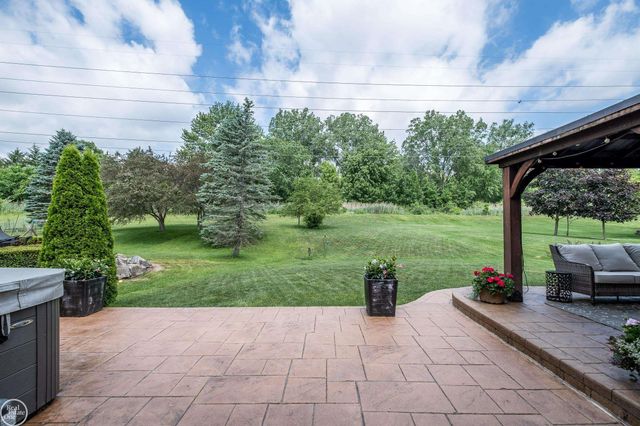 57667 Yorkshire Court, Washington Twp, MI 48094