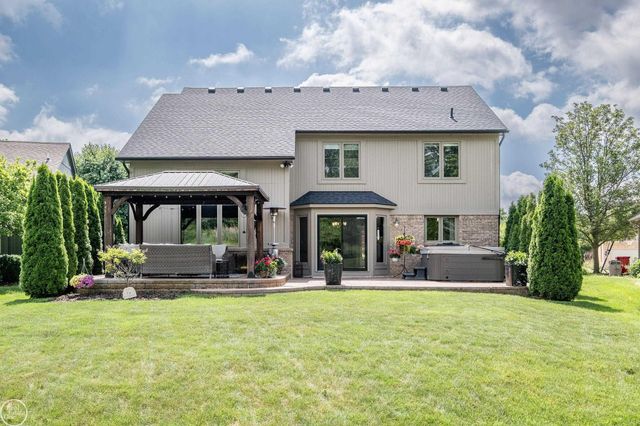 57667 Yorkshire Court, Washington Twp, MI 48094