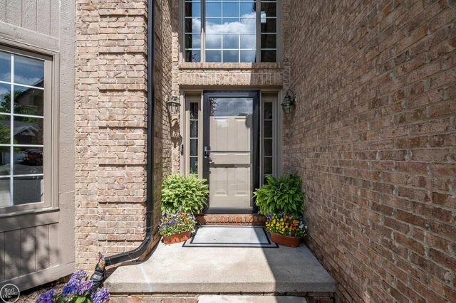 57667 Yorkshire Court, Washington Twp, MI 48094