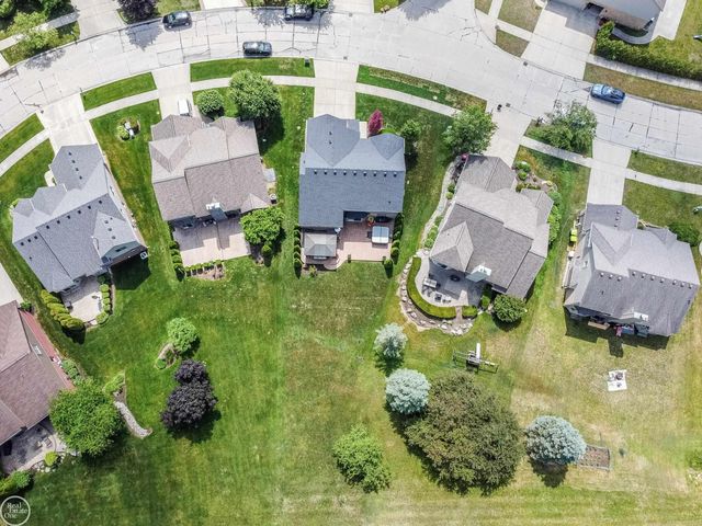 57667 Yorkshire Court, Washington Twp, MI 48094