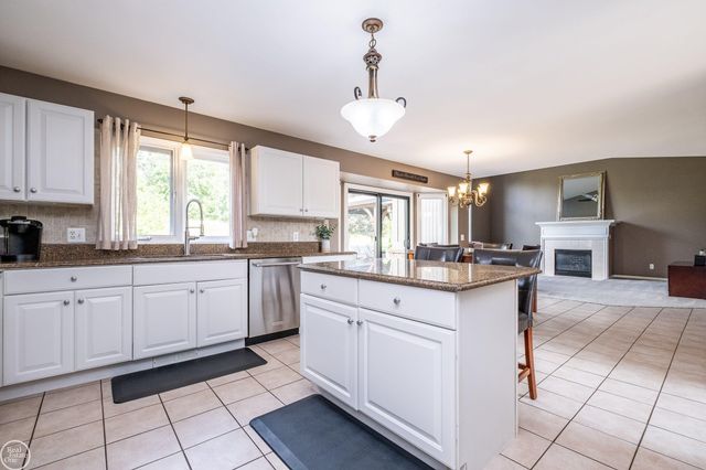 57667 Yorkshire Court, Washington Twp, MI 48094