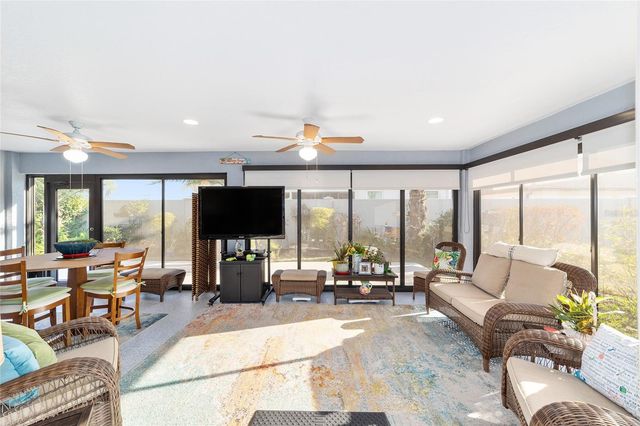 6328 DANIELSON LOOP, The Villages, FL 32163