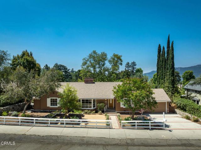 2338 Orange Cove Avenue, La Crescenta, CA 91214