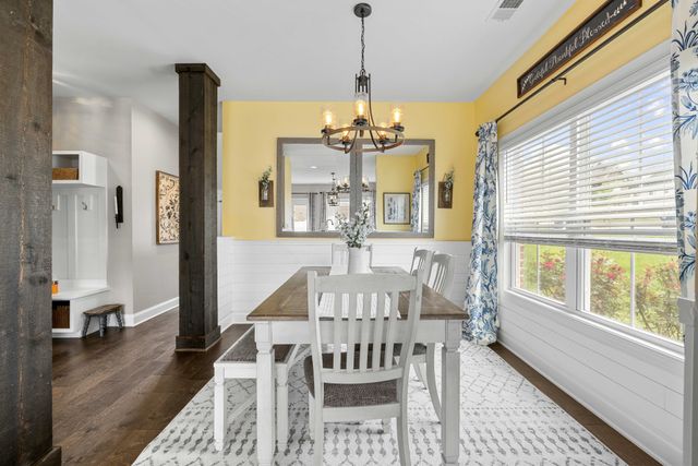 5543 Stonefield Dr, Smyrna, TN 37167
