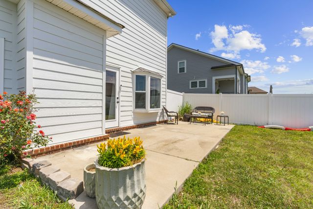 5543 Stonefield Dr, Smyrna, TN 37167