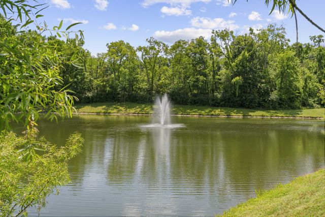 5543 Stonefield Dr, Smyrna, TN 37167