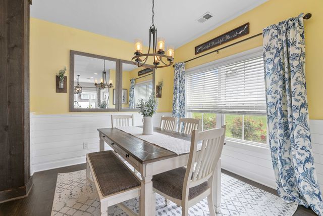 5543 Stonefield Dr, Smyrna, TN 37167