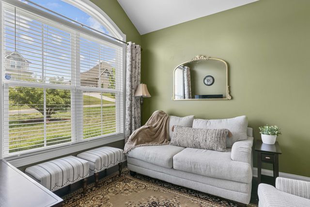 5543 Stonefield Dr, Smyrna, TN 37167
