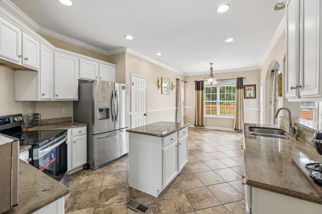 604 Summerbreeze Ln, Antioch, TN 37013