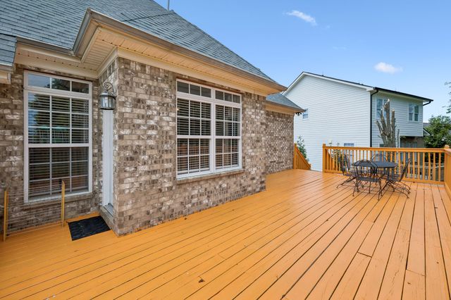604 Summerbreeze Ln, Antioch, TN 37013