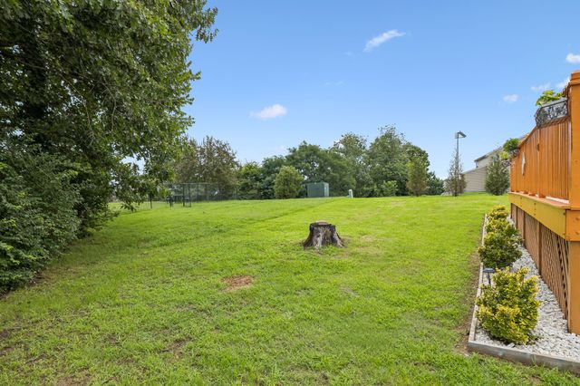 604 Summerbreeze Ln, Antioch, TN 37013