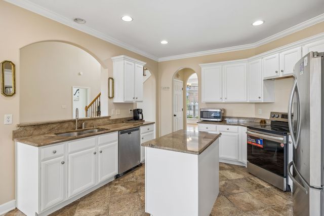 604 Summerbreeze Ln, Antioch, TN 37013