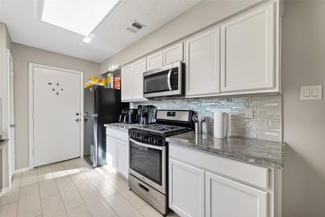 2407 Brookford Drive, Missouri City, TX 77489