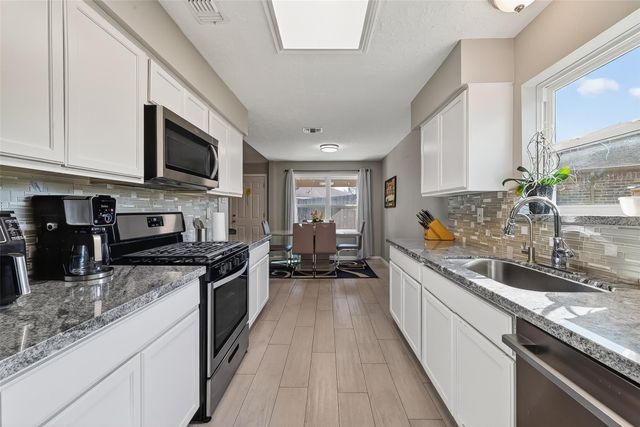 2407 Brookford Drive, Missouri City, TX 77489