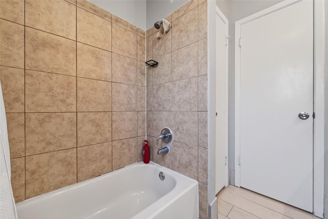 2407 Brookford Drive, Missouri City, TX 77489